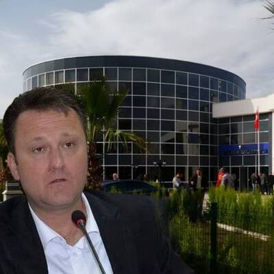 Menemen Belediyesi'ne operasyon: 25 gözaltı