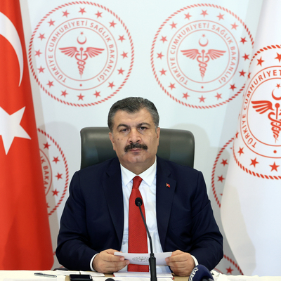 Koronavirüs tablosundaki hasta-vaka tartışmasına Bakan Koca'dan açıklama