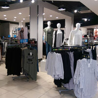 İki İngiliz devi iflas etti