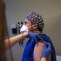 Koronavirüs aşısı çalışmaları vatandaşların kullanımına açıldı