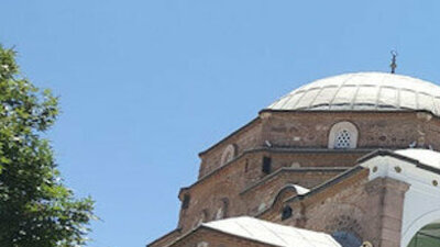 İzmir cuma saati kaçta?