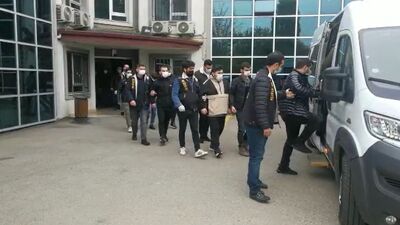 Vatandaşın parasını dansözlerle yemişler!