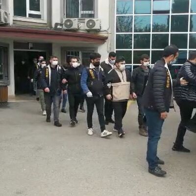 Vatandaşın parasını dansözlerle yemişler!