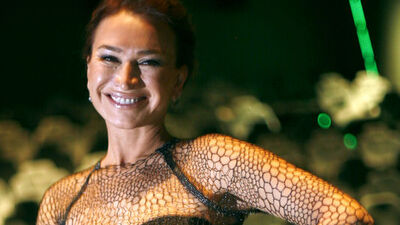 Demet Akbağ kimdir?