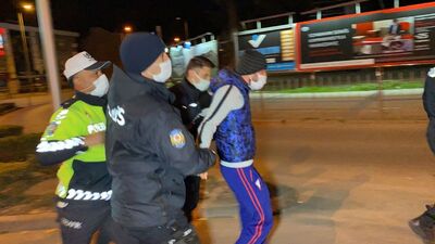 Sokağa çıkınca cezayı yediler