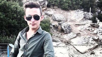 Kamyonetle çarpışan motosiklet sürücüsü kurtarılamadı