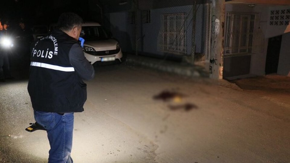 Kısıtlamaya uymayıp sokağa çıktı silahlı saldırıya uğradı