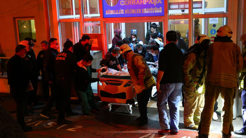 Cerrahpaşa Tıp Fakültesinde korkutan yangın