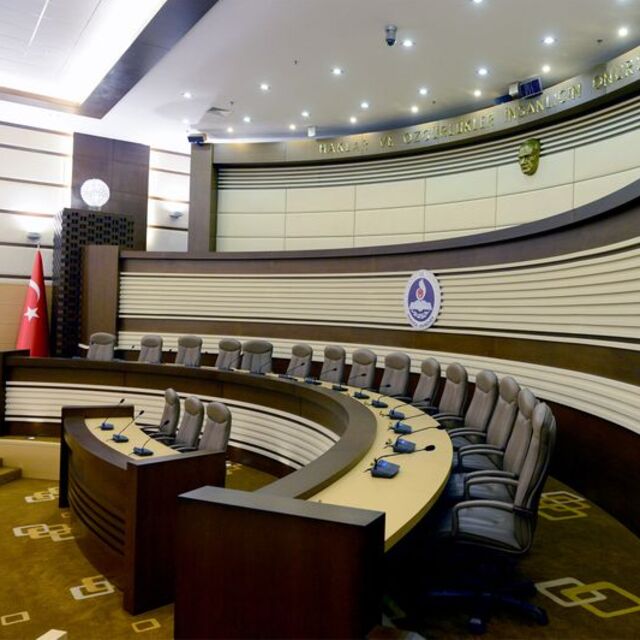 3 eski Danıştay üyesi Yüce Divan'da yargılanacak