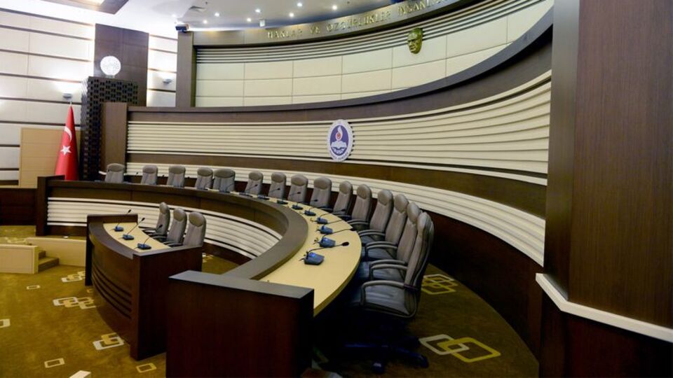 3 eski Danıştay üyesi Yüce Divan'da yargılanacak