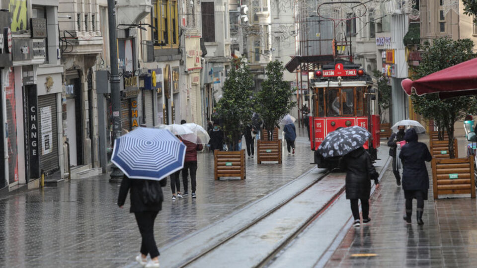 Haftaiçi sokağa çıkma yasağı var mı