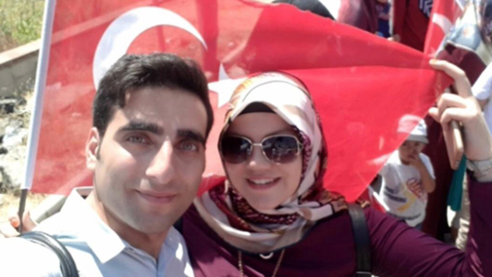 Genç öğretmen koronavirüse yenik düştü