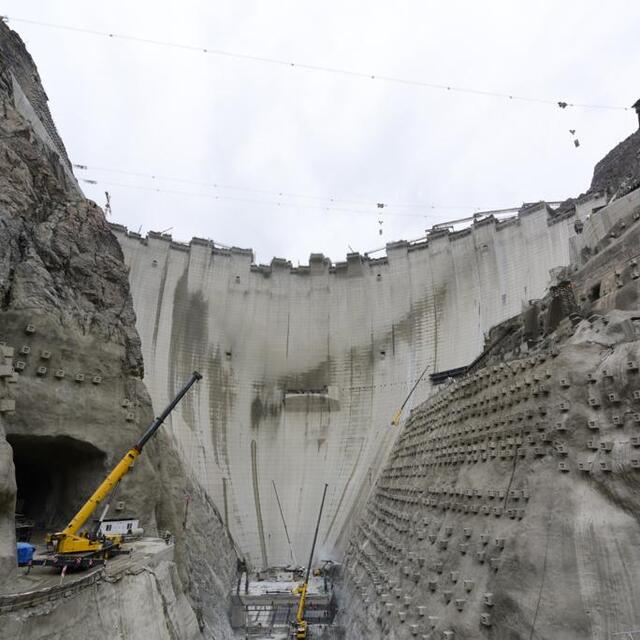 Yusufeli Barajı'nda son 21 metre