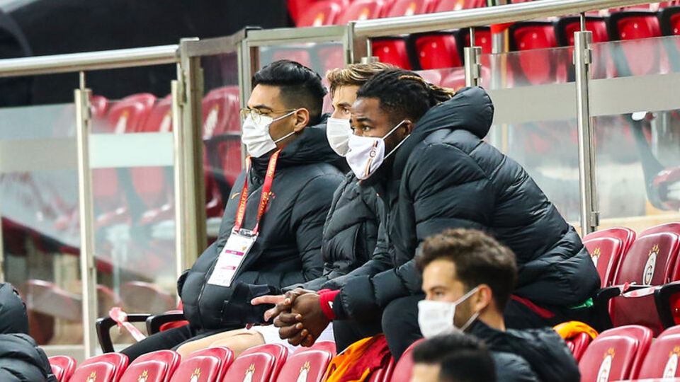 Falcao'nun tedavisi sürüyor