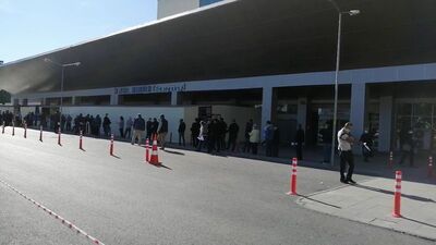 Burası: Adana! Korona testi kuyruğu!