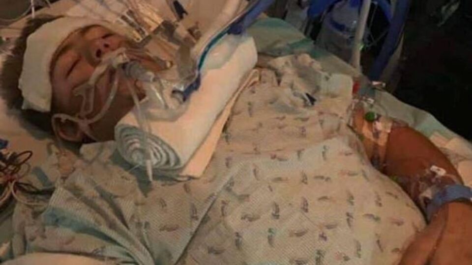 4 tonluk forkliftin altında kaldı! Vücudunun yarısını kaybetti