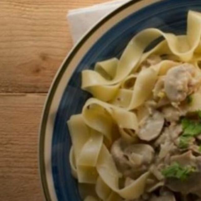 Porcini mantarlı pappardele makarnası