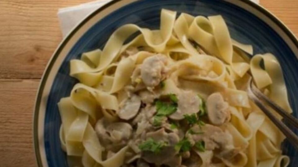 Porcini mantarlı pappardele makarnası