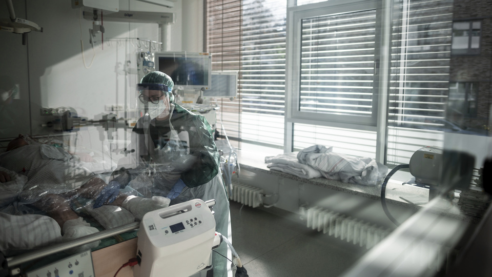 Koronavirüs salgınında yeni hasta sayısı açıklandı