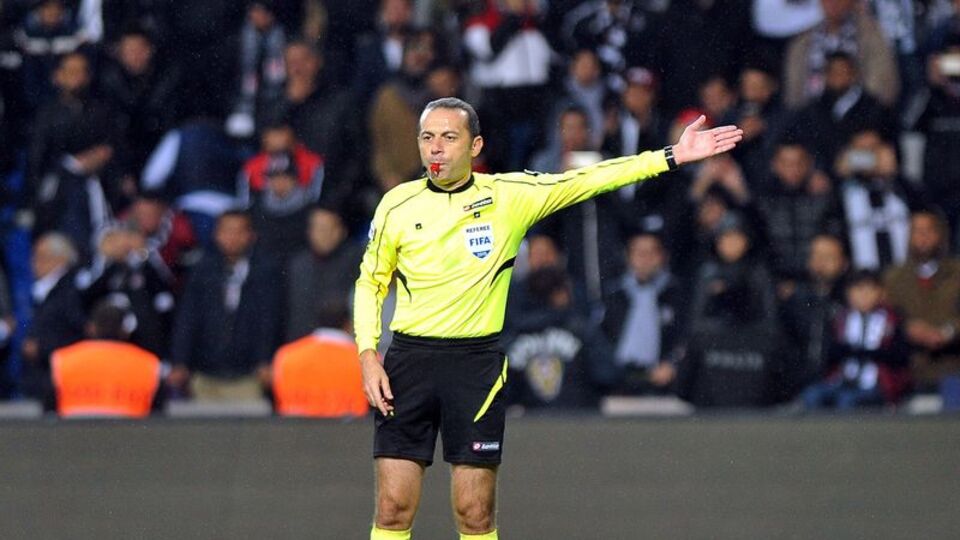 UEFA'dan Cüneyt Çakır'a görev