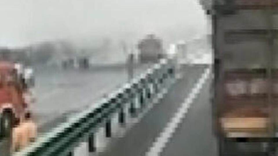 Çin'de 43 araçlı zincirleme kaza!