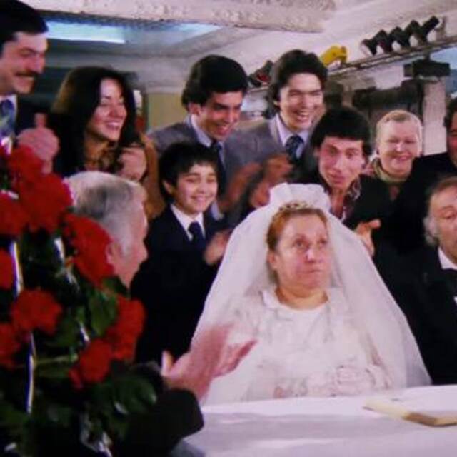 Neşeli Günler filmi oyuncuları kimdir?