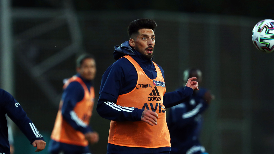 Fenerbahçe, Beşiktaş mesaisi başladı