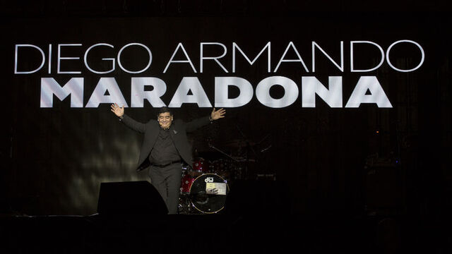 Stadın adı Maradona olacak!