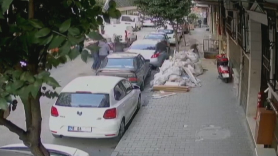 Bayrampaşa'da iş yerine silahlı saldırı!