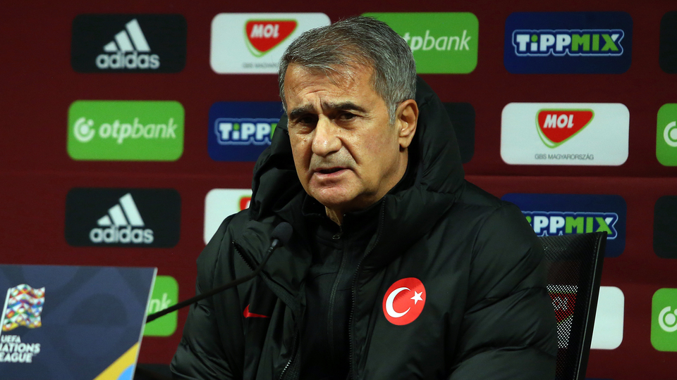 Deschamps'tan daha mı çok kazanmam lazım!