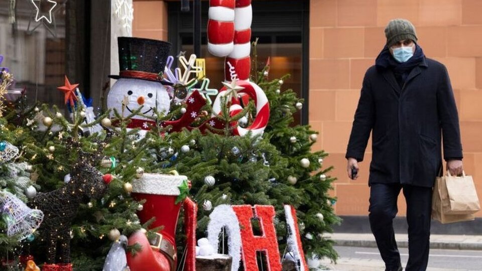 Covid: İngiltere koronavirüsle mücadelede 2 Aralık'ta yeni aşamaya geçiyor, ülkenin çoğu 'yüksek tehdit' grubunda olacak