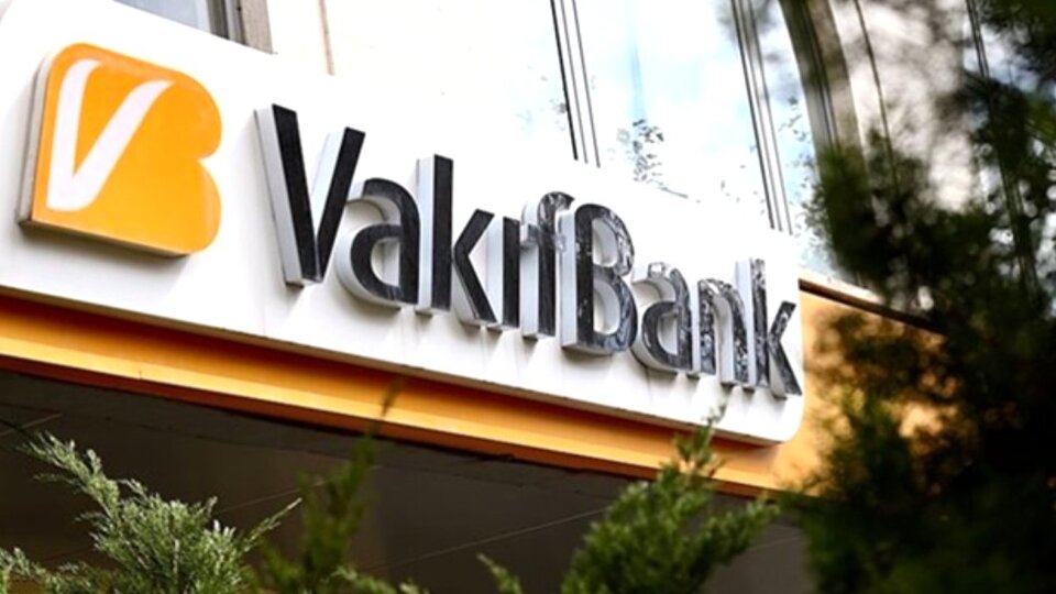 Vakıfbank sendikasyon kredisini yeniledi