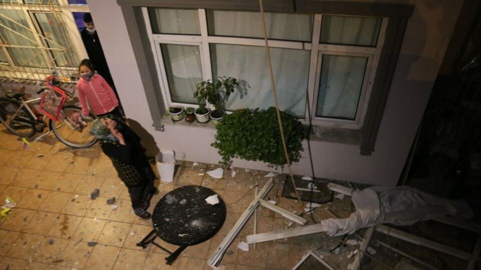 Apartman dairesinde doğal gaz patlaması