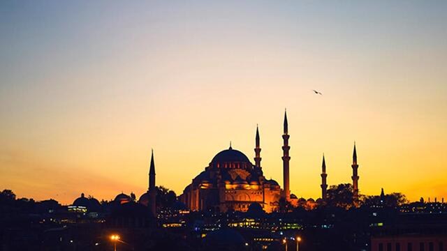 İstanbul cuma namazı vakti