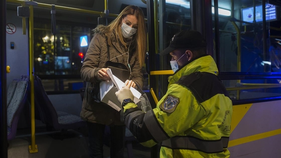 Yunanistan'da Kovid-19 karantinası bir hafta uzatıldı