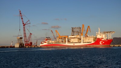 Kanuni'nin kule montajı başladı