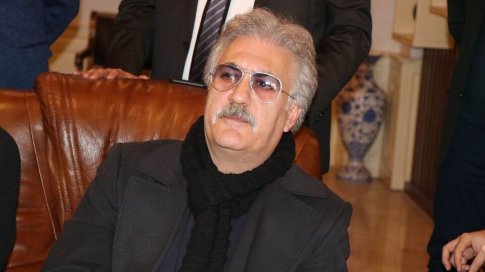 Tamer Karadağlı video çekerken düştü!