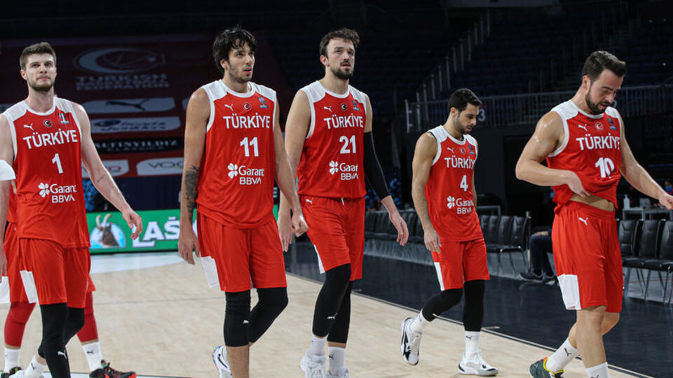 12 Dev Adam'ın rakibi Hollanda