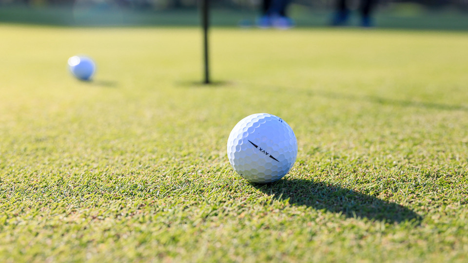 Golfte 210 milyon dolar kayıp