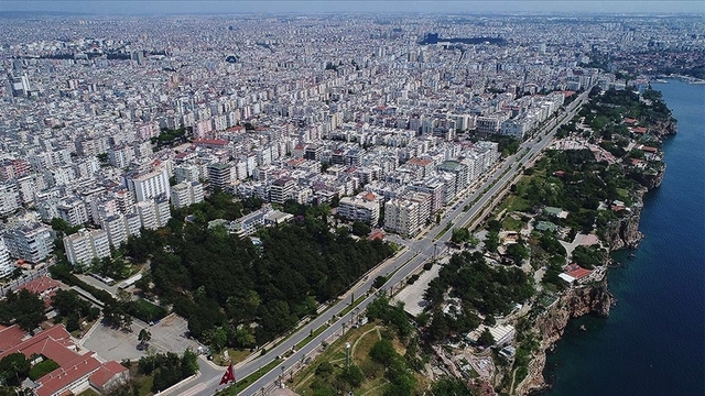 Yabancıya satışın 65'i İstanbul ve Antalya'dan