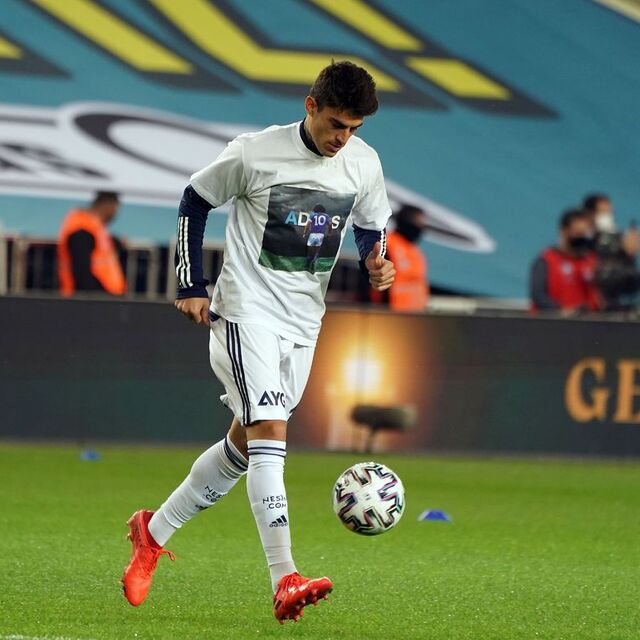 Perotti sakatlandı, Caner girdi!