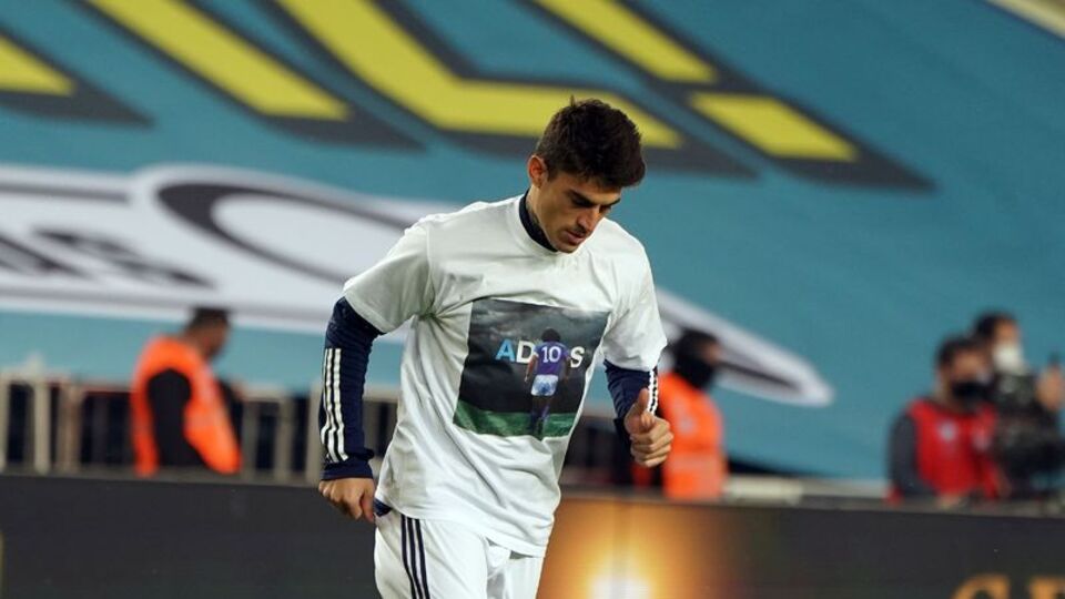 Perotti sakatlandı, Caner girdi!