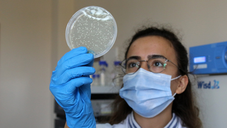 Akdeniz Üniversitesi'nden güzel haber! Aşı çalışmalarında sona gelindi