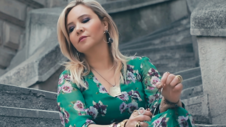 Burcu Güven'den yeni şarkı