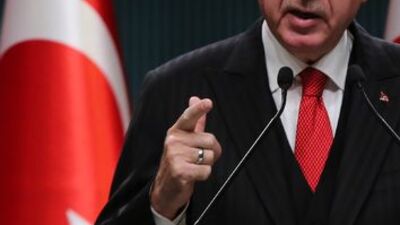 Hafta sonu sokağa çıkma yasağı var mı?