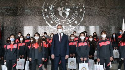 Kasapoğlu, Yüksekova Belediyespor'u kabul etti