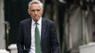 Trump'ın Kovid-19 Danışmanı istifa etti