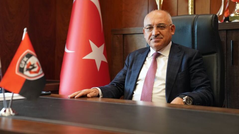 Büyükekşi'den hakem yönetimine tepki