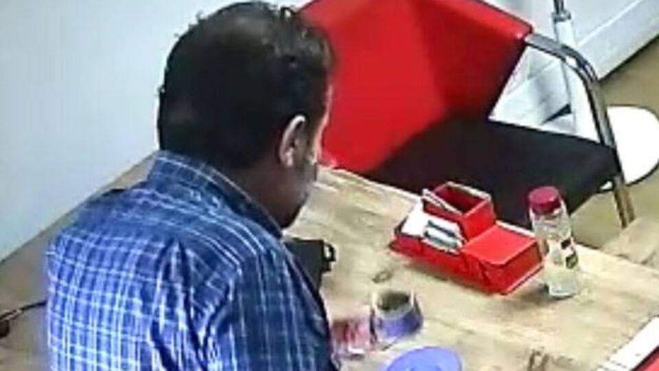 İzmir depreminde yeni görüntü! Şoke etti! Kahve aşkı!