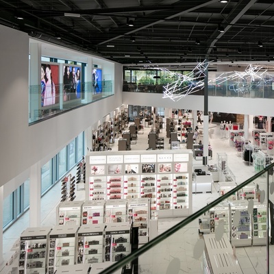 242 yıllık İngiliz devi iflas etti